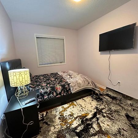 Cmoney Beautiful Home 2 Brampton Eksteriør bilde