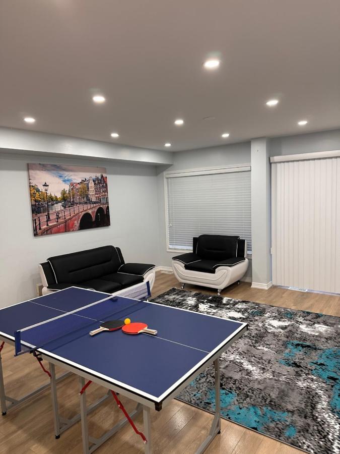 Cmoney Beautiful Home 2 Brampton Eksteriør bilde