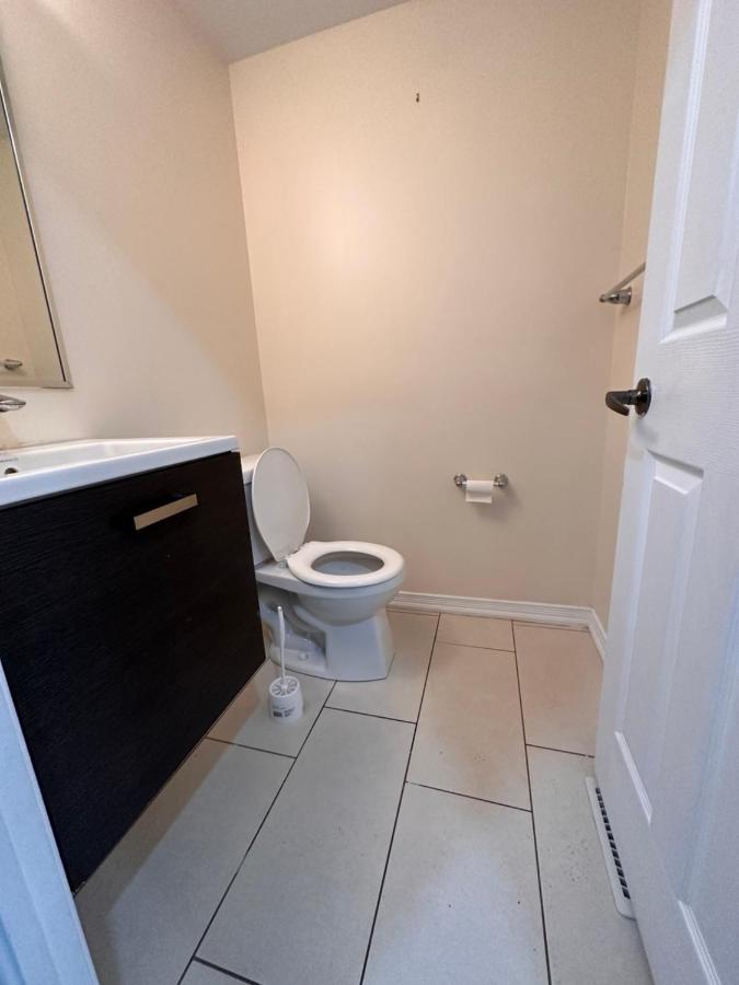 Cmoney Beautiful Home 2 Brampton Eksteriør bilde