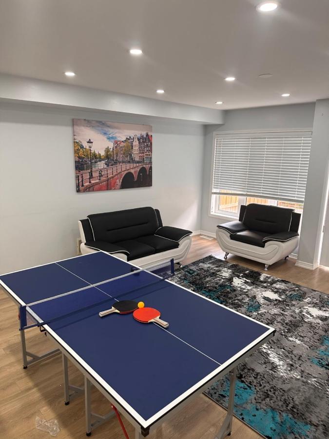 Cmoney Beautiful Home 2 Brampton Eksteriør bilde