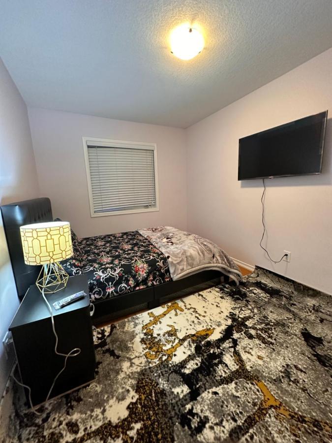 Cmoney Beautiful Home 2 Brampton Eksteriør bilde